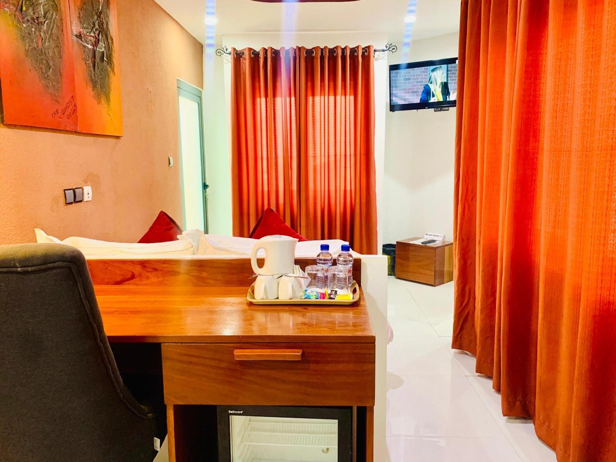 Hotel La Casa Cielo Cotonou Exterior foto